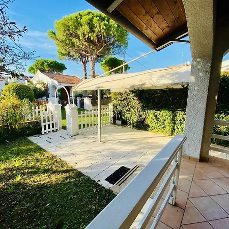 Elegante Doppelhaushalfte, Grosser Garten, Klima, 300 Meter Vom Meer Entfernt Lido delle Nazioni